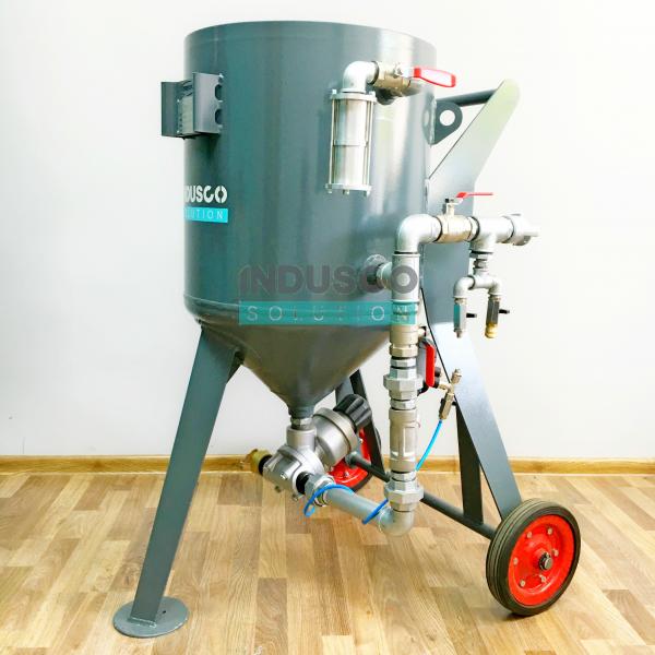Sandstrahlmaschine mit pneumatischer Steuerung Bild